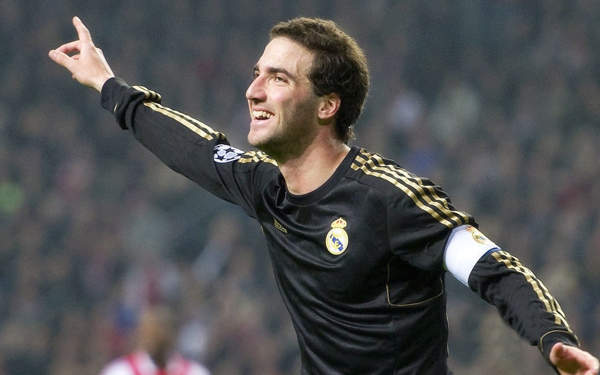 AIYOUXI.COM-冰雪旅游火爆，滑雪爱好者春节涌入东北赛道，东北滑雪圣地